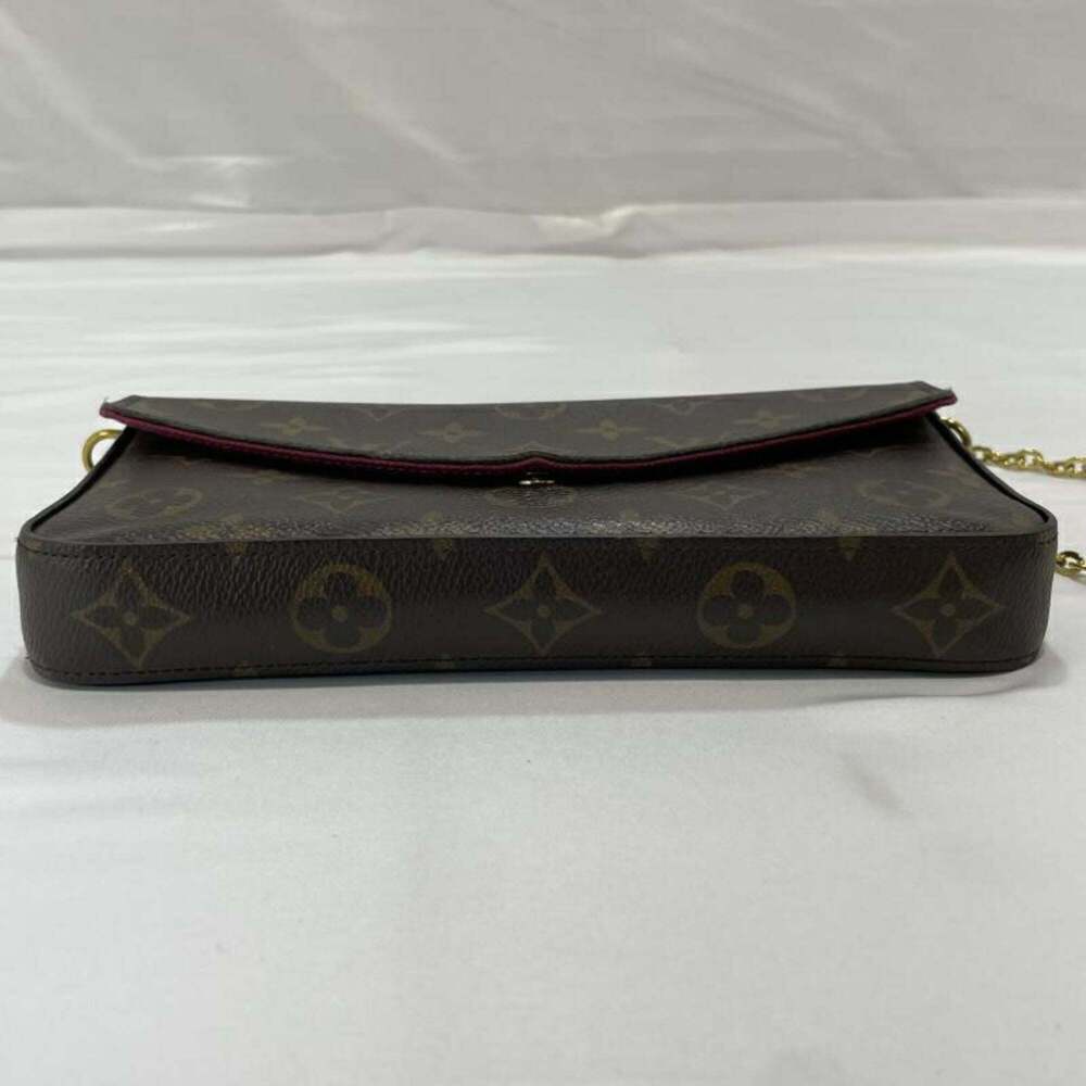 LOUIS VUITTON Brown Pochette Shoulder Bag - Picture 6 of 10